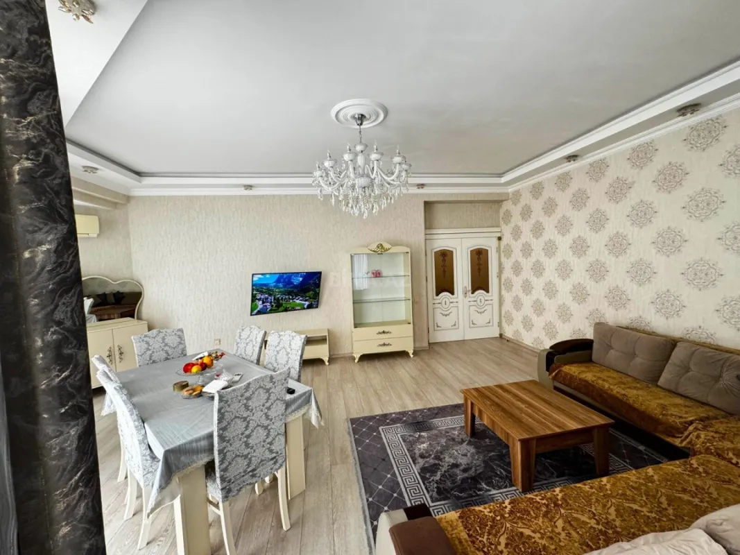 Kirayə verilir 3 otaqlı mənzil 111 m²