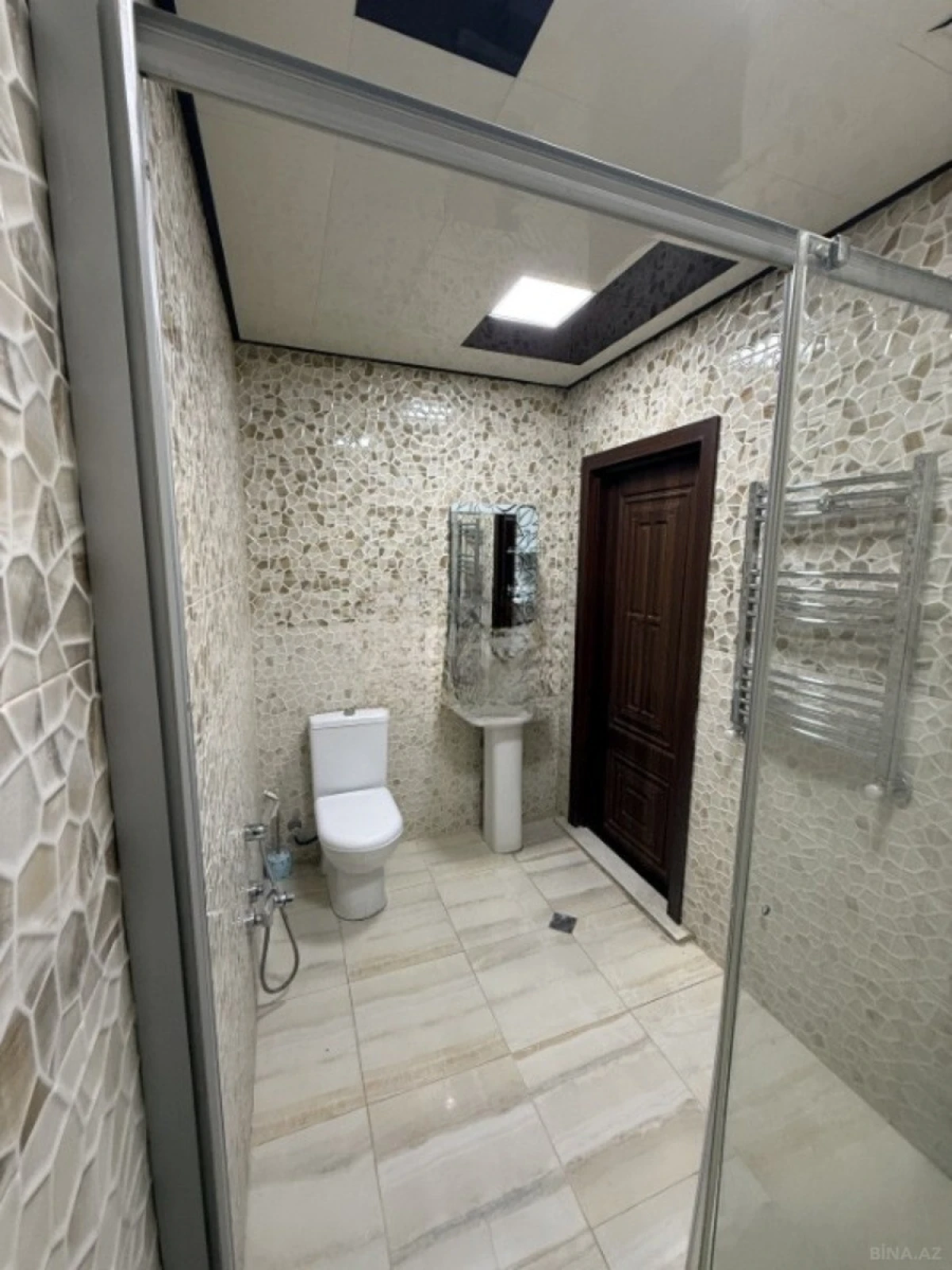 Kirayə verilir 2 otaqlı mənzil 55 m²