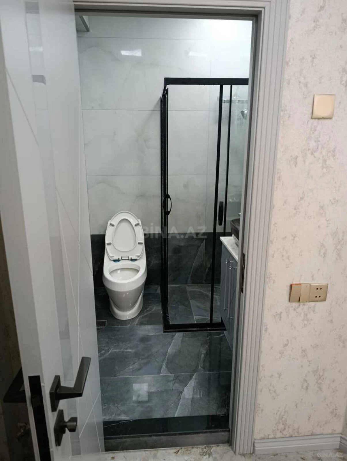 Satılır 2 otaqlı mənzil 70 m²