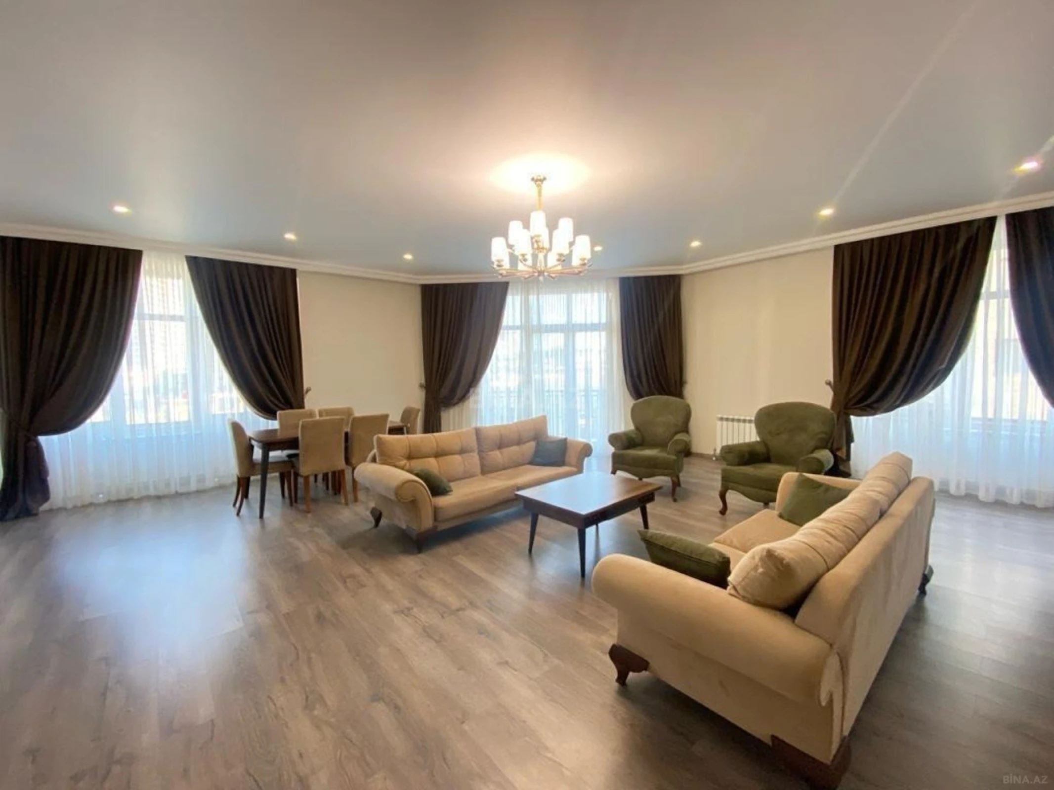 Kirayə verilir 4 otaqlı mənzil 190 m²