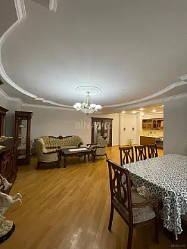 Kirayə verilir 3 otaqlı mənzil 149 m²