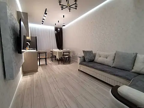 Kirayə verilir 2 otaqlı mənzil 75 m²