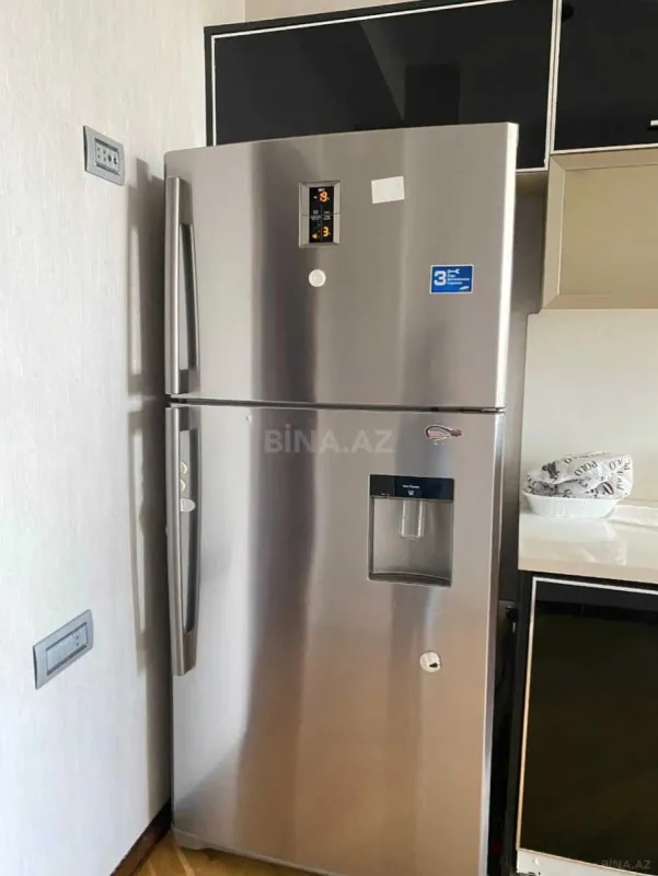 Kirayə verilir 4 otaqlı mənzil 110 m²