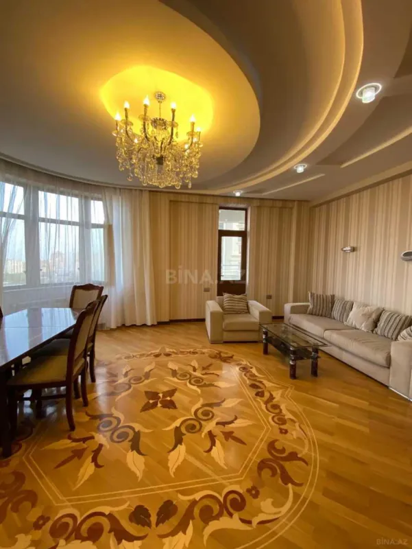 Kirayə verilir 4 otaqlı mənzil 110 m²