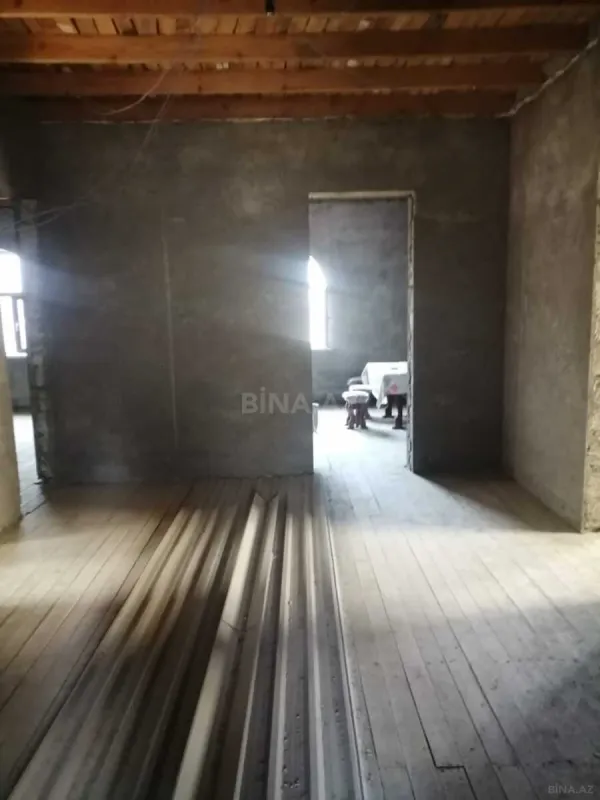 Satılır 4 otaqlı həyət evi 200 m²