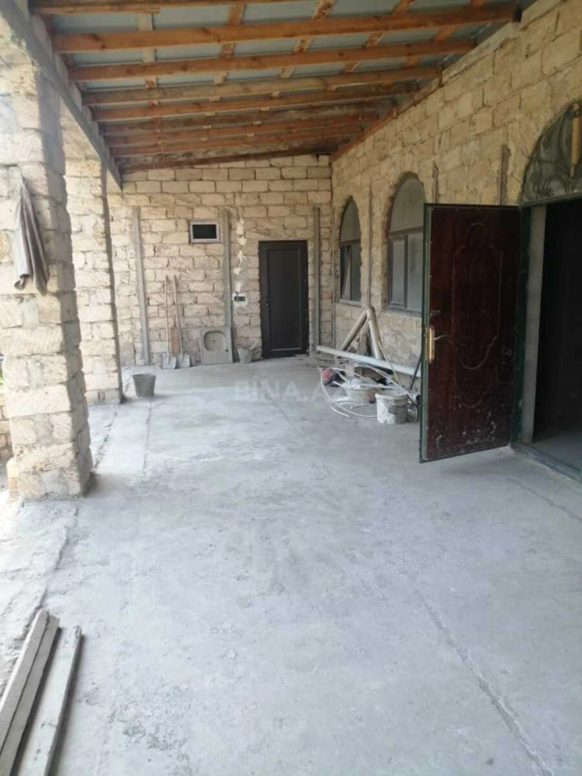 Satılır 4 otaqlı həyət evi 200 m²
