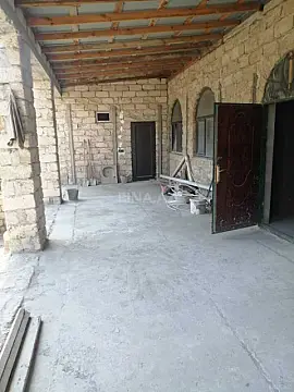 Satılır 4 otaqlı həyət evi 200 m²