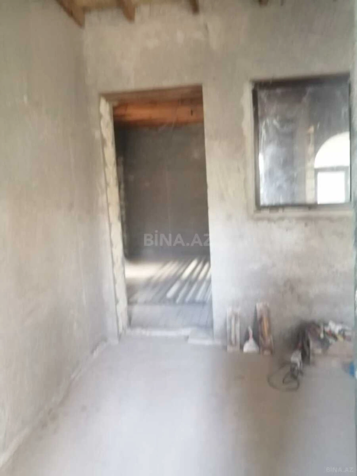 Satılır 4 otaqlı həyət evi 200 m²