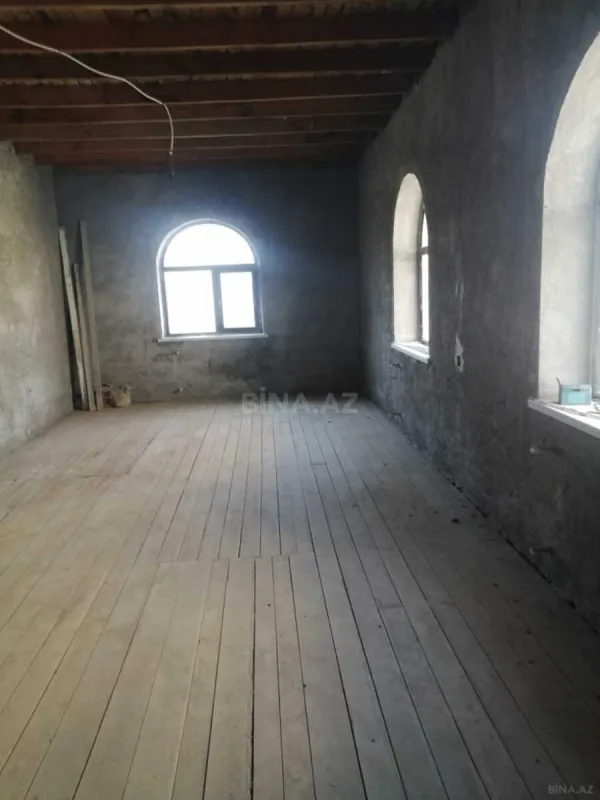 Satılır 4 otaqlı həyət evi 200 m²