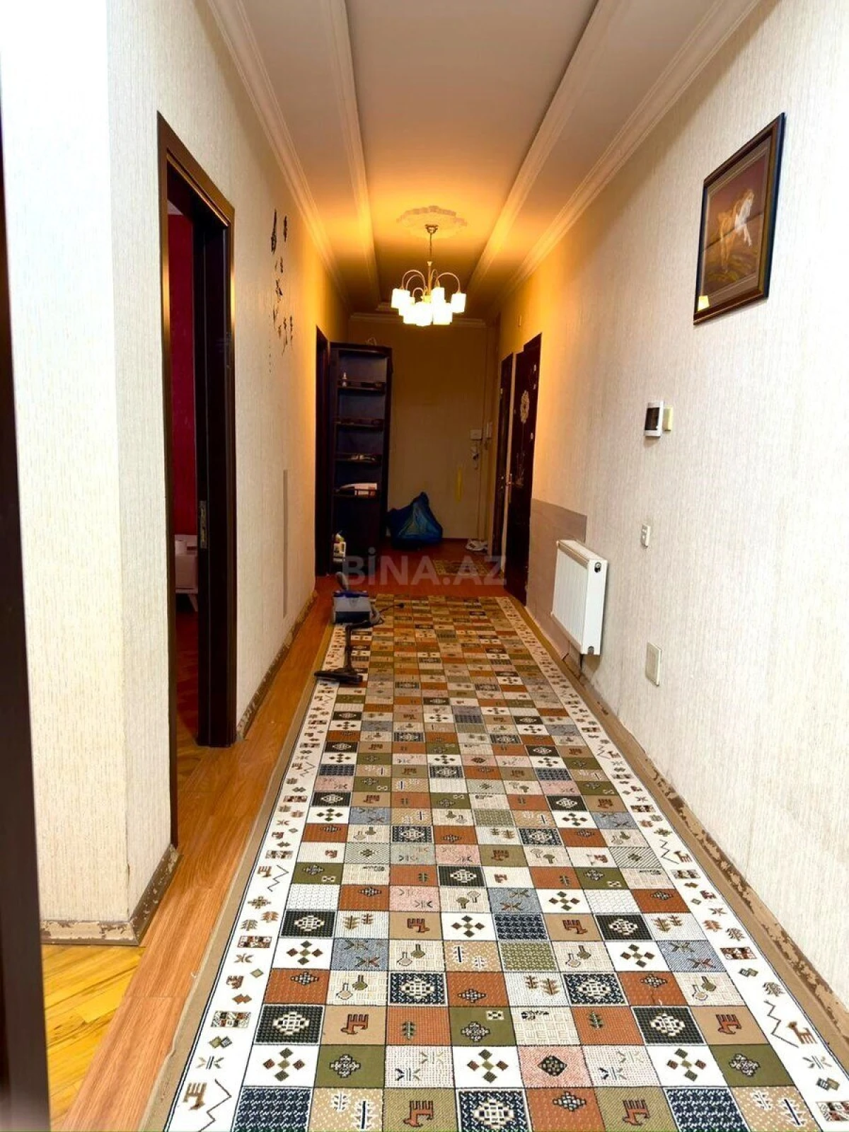 Satılır 3 otaqlı mənzil 140 m²