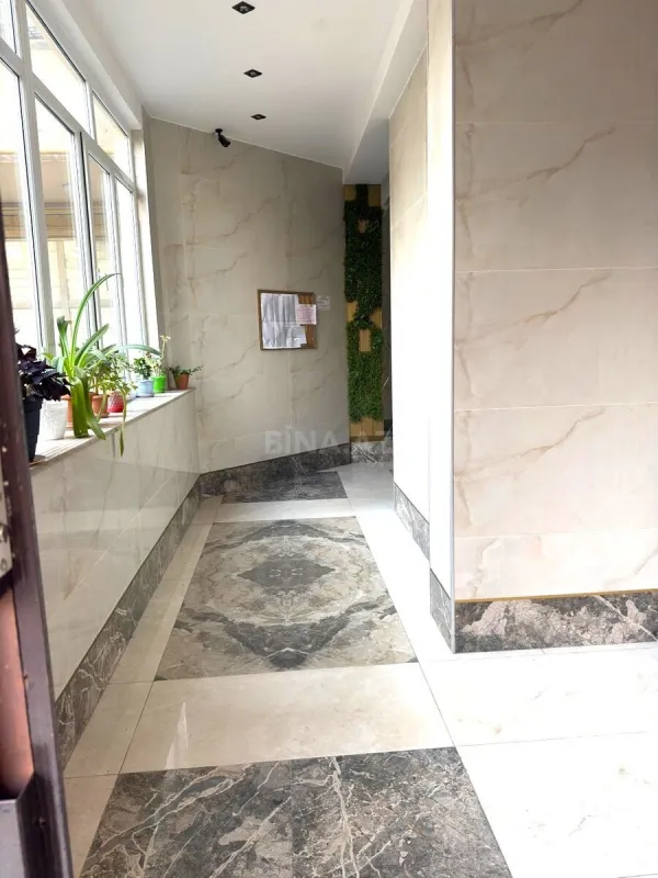 Satılır 3 otaqlı mənzil 140 m²