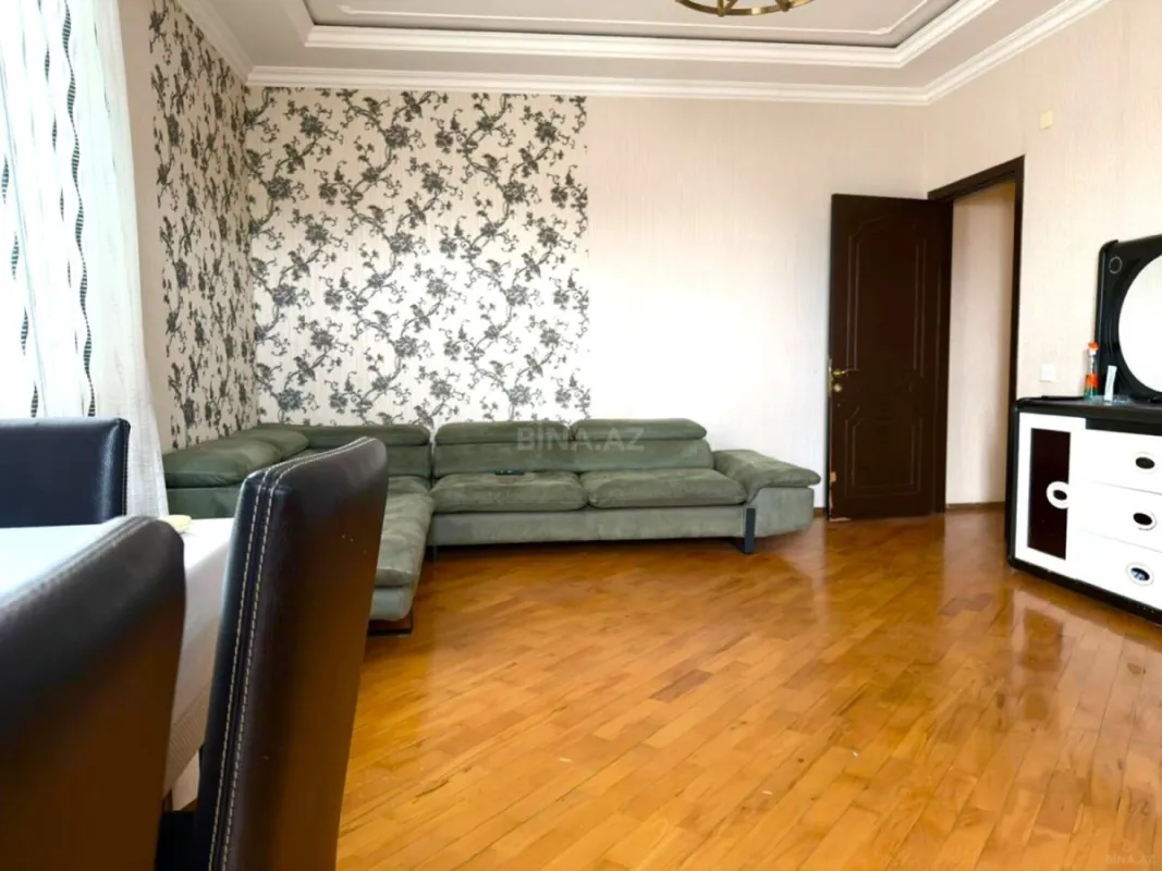 Satılır 3 otaqlı mənzil 140 m²