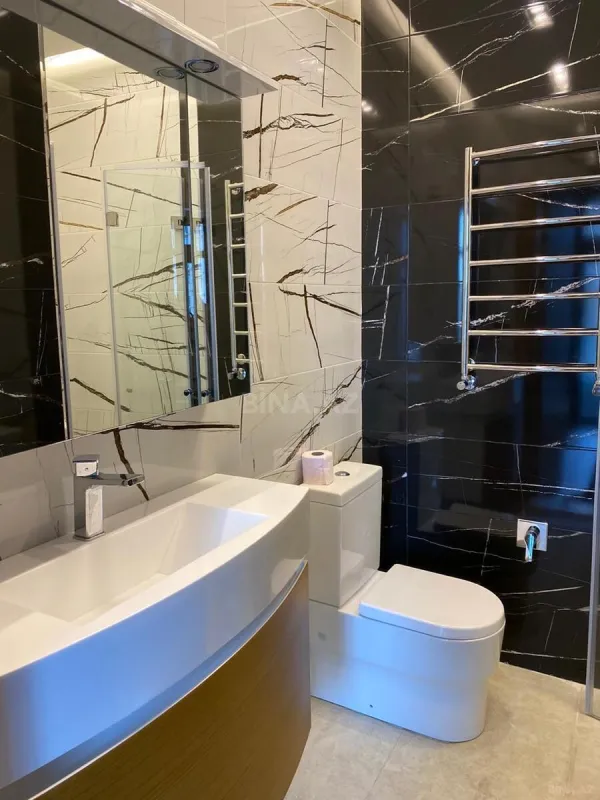 Kirayə verilir 2 otaqlı mənzil 100 m²