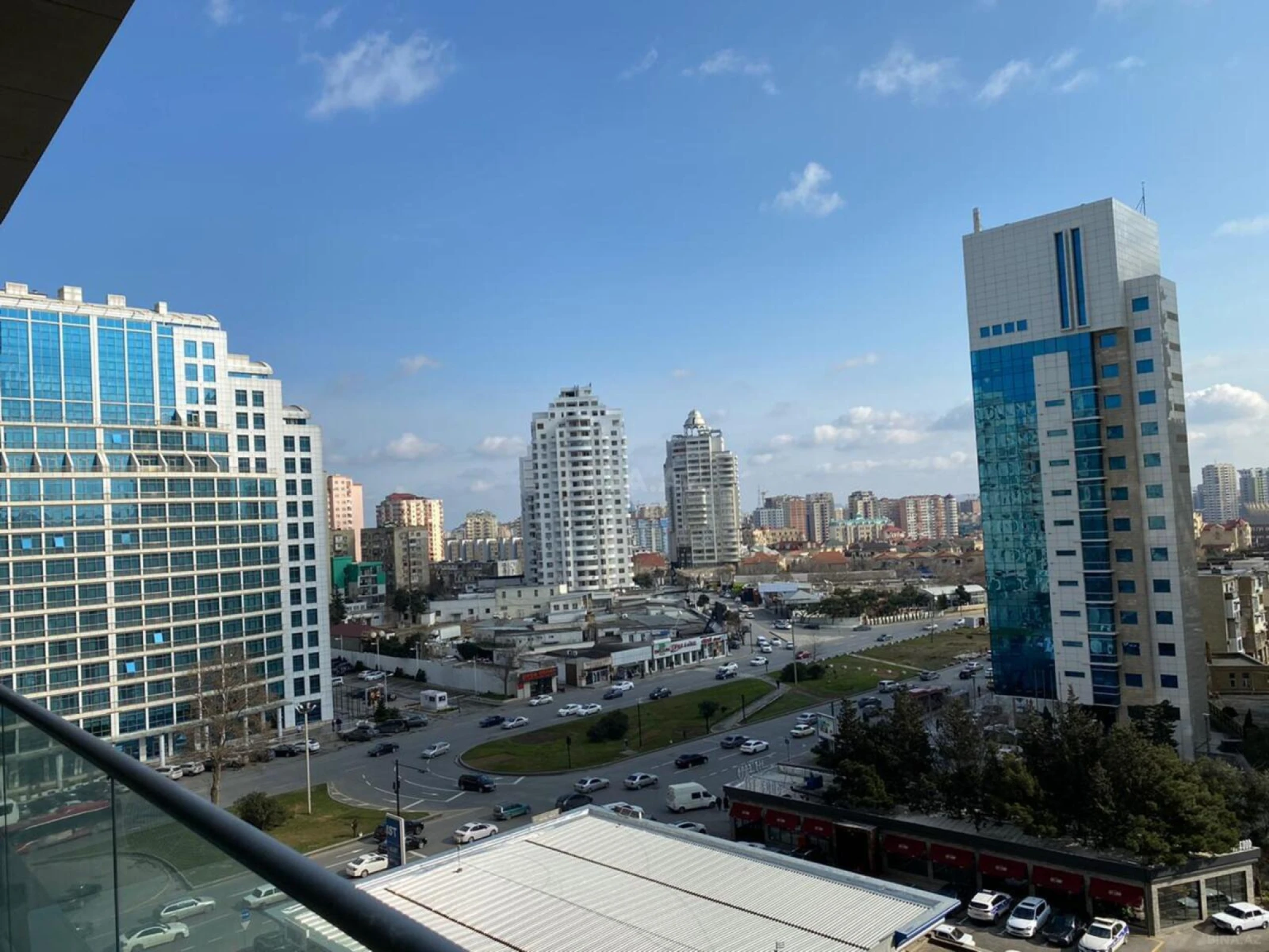 Kirayə verilir 2 otaqlı mənzil 100 m²