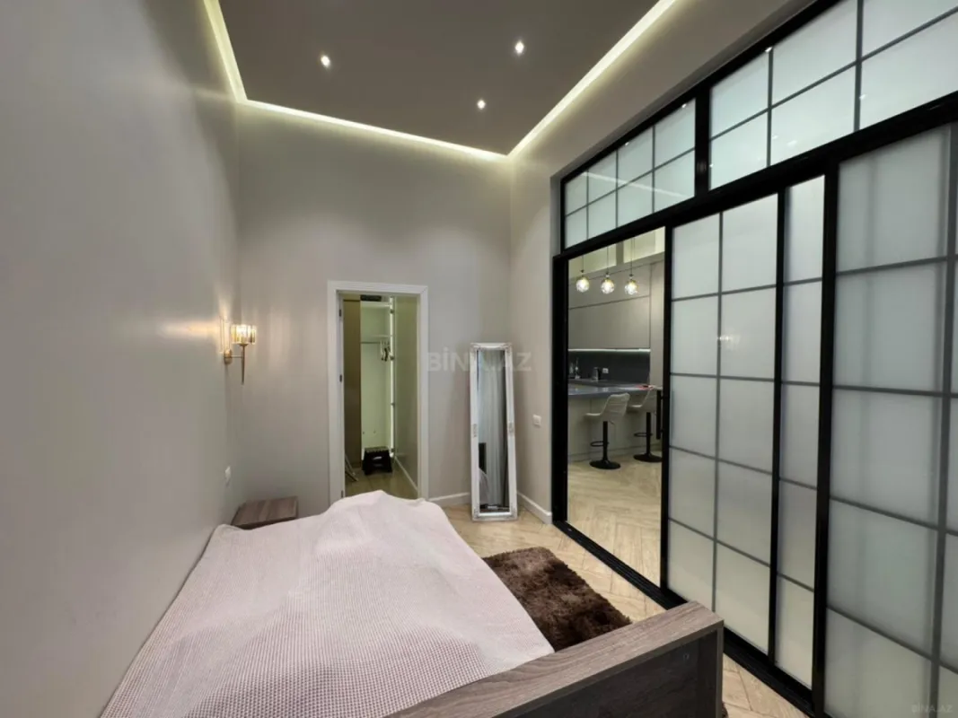 Satılır 2 otaqlı mənzil 72 m²