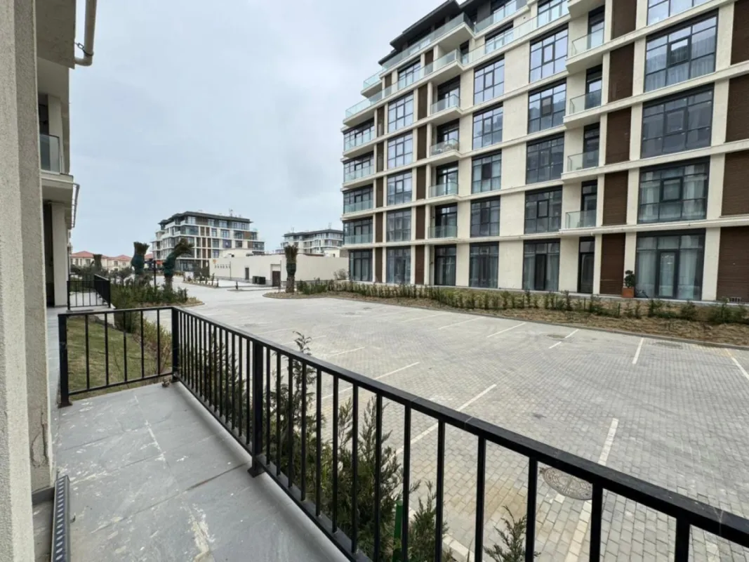 Satılır 2 otaqlı mənzil 72 m²
