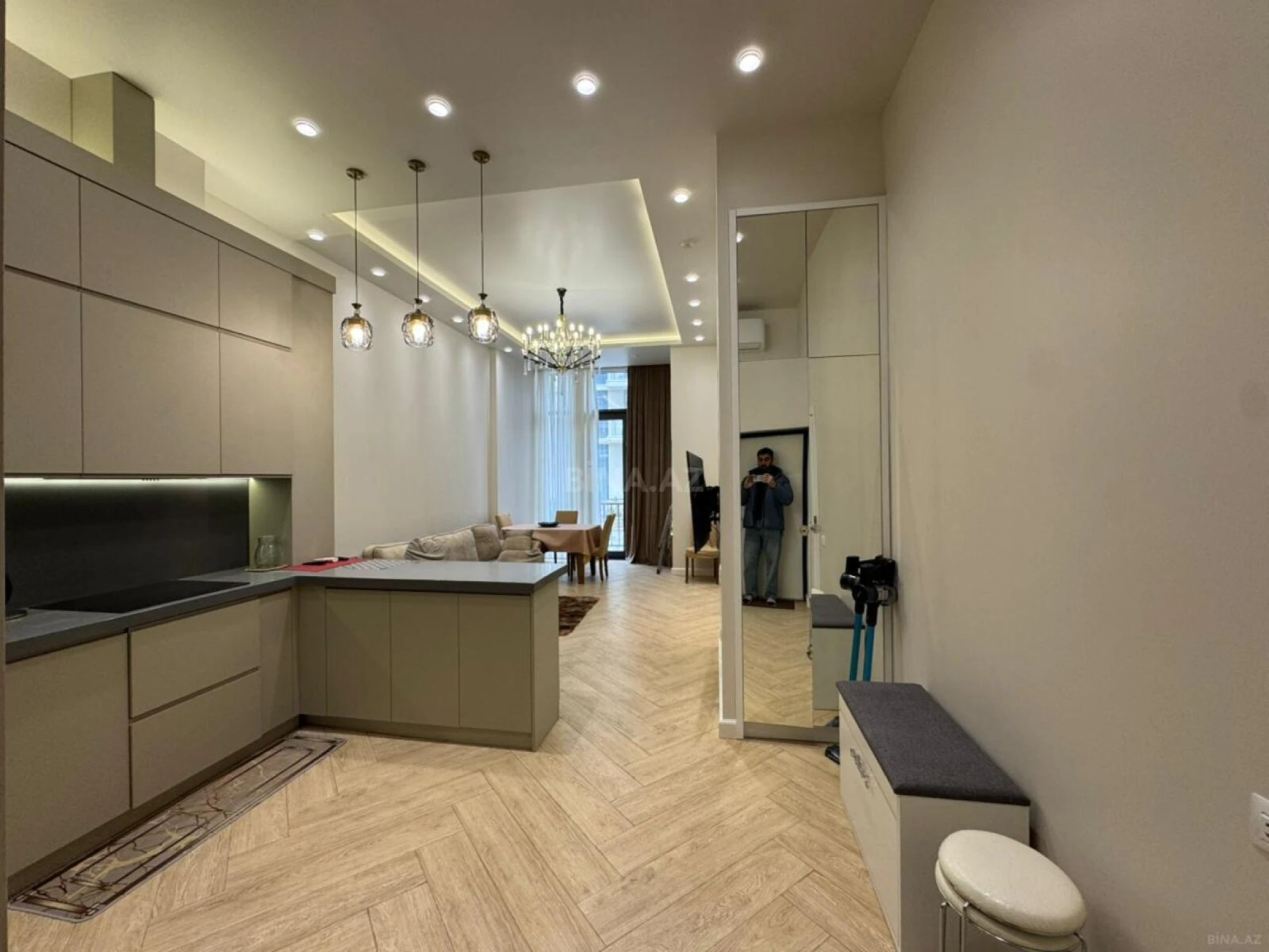 Satılır 2 otaqlı mənzil 72 m²