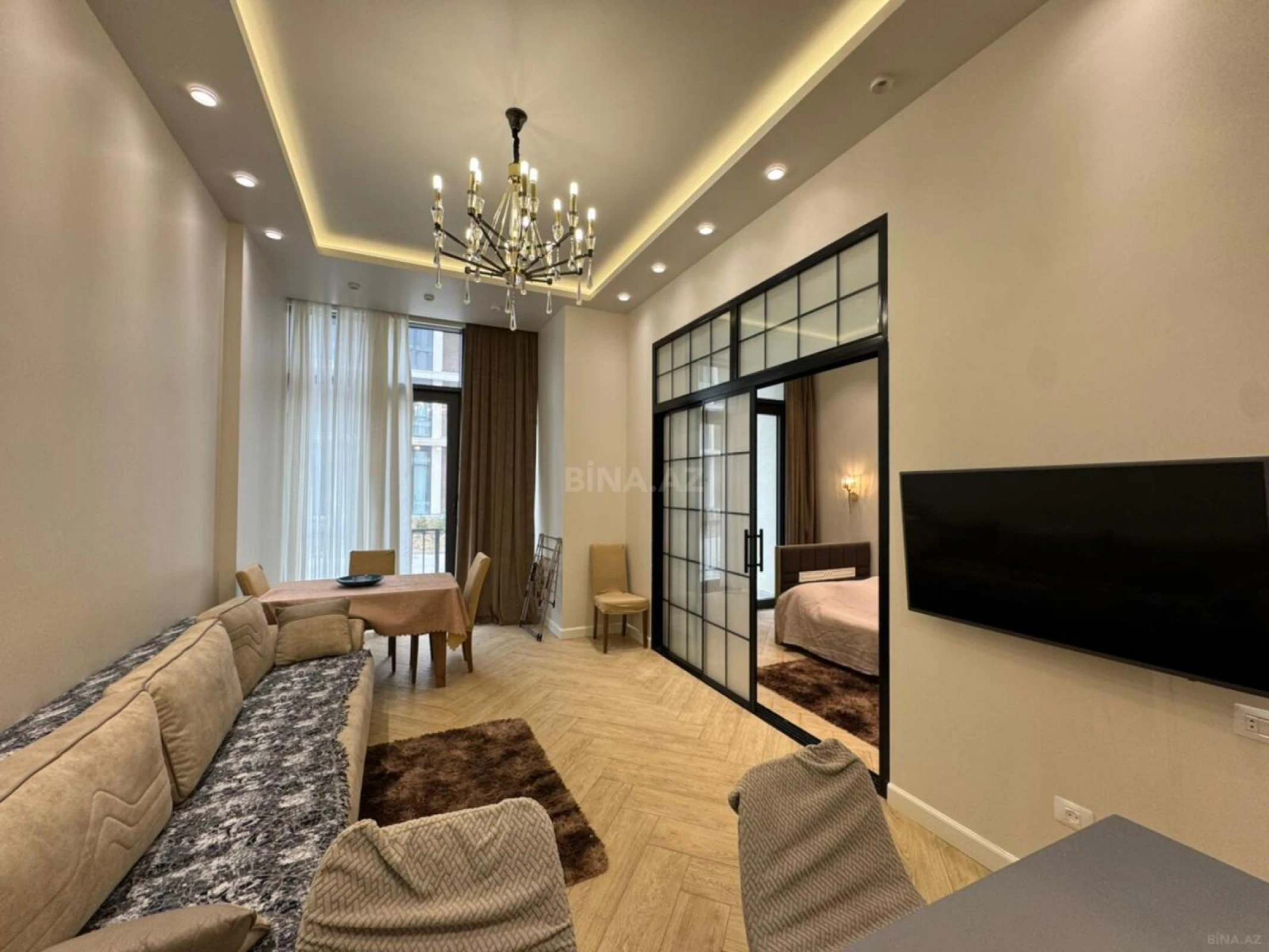Satılır 2 otaqlı mənzil 72 m²