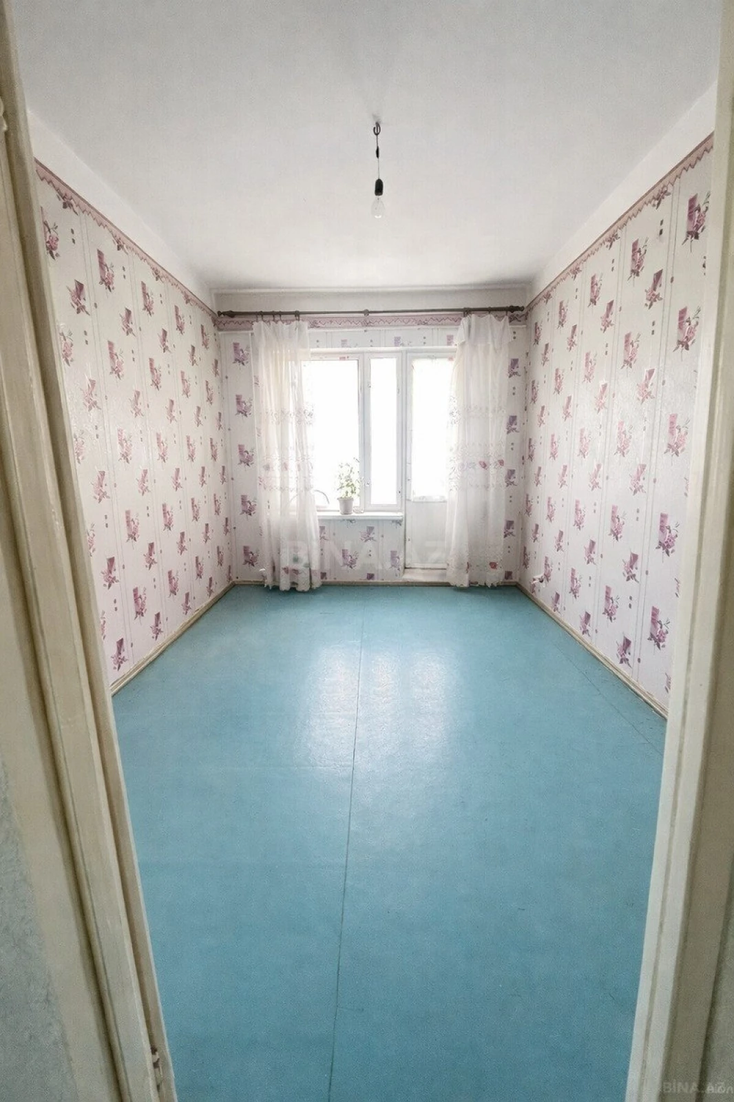 Satılır 4 otaqlı mənzil 100 m²