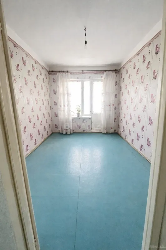Satılır 4 otaqlı mənzil 100 m²