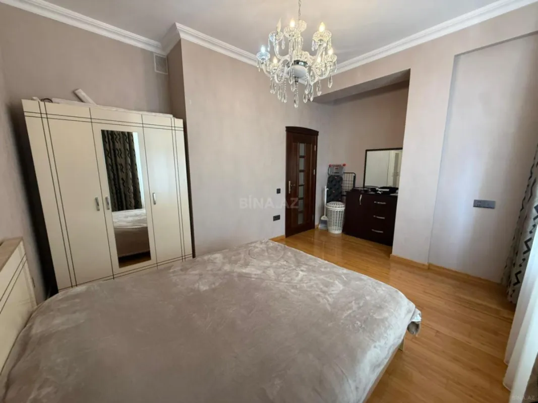 Kirayə verilir 2 otaqlı mənzil 75 m²