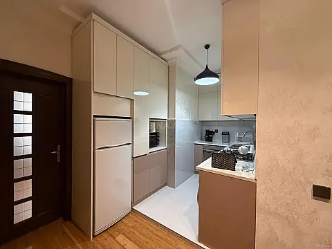 Kirayə verilir 2 otaqlı mənzil 75 m²