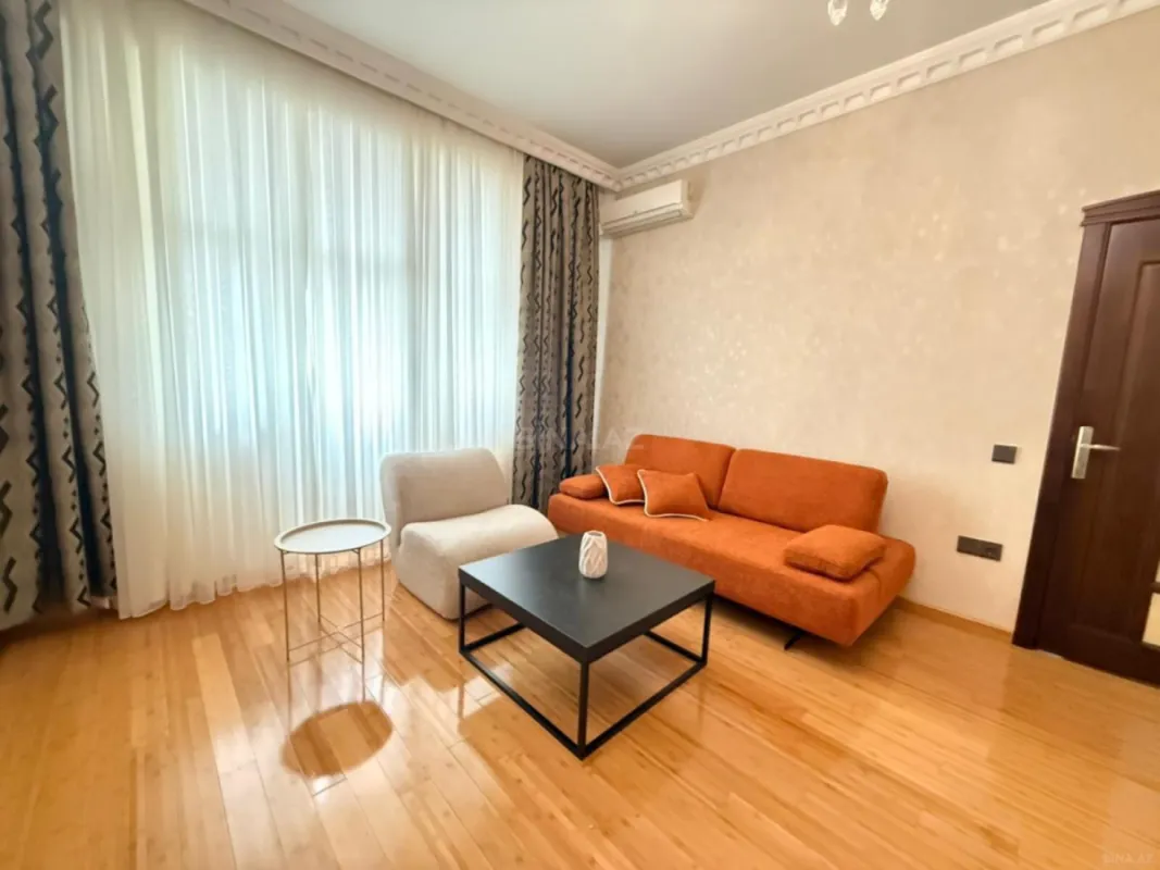 Kirayə verilir 2 otaqlı mənzil 75 m²