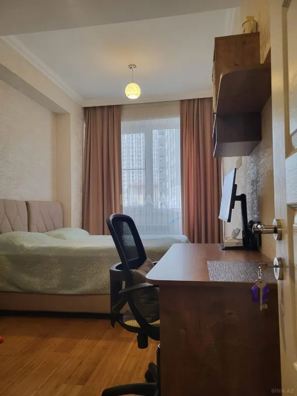 Satılır 3 otaqlı mənzil 95 m²