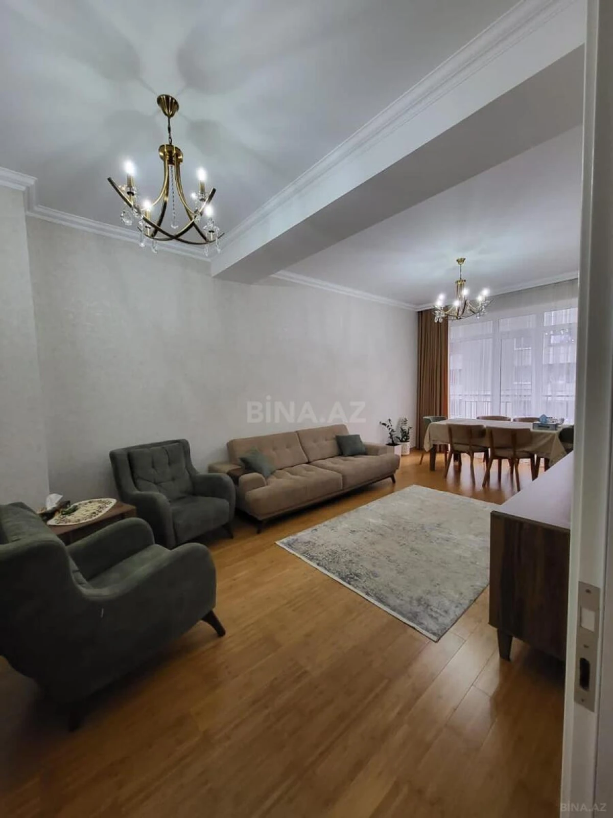 Satılır 3 otaqlı mənzil 95 m²