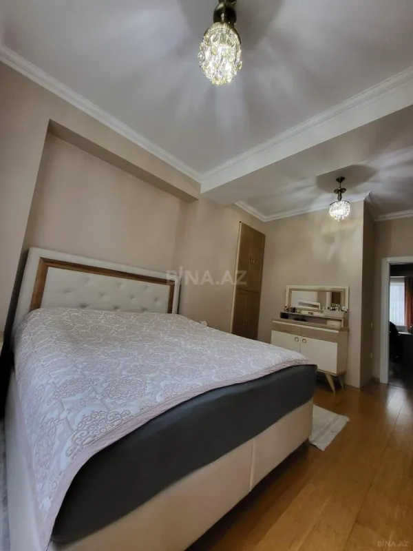 Satılır 3 otaqlı mənzil 95 m²