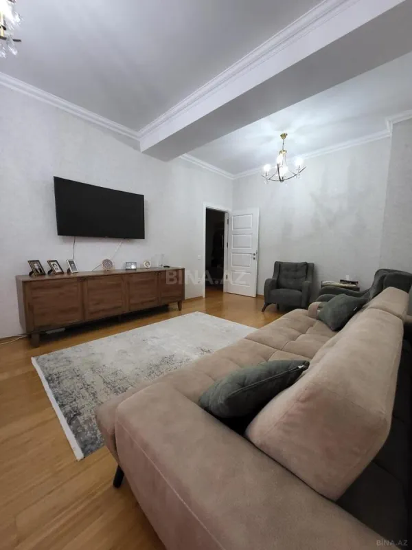 Satılır 3 otaqlı mənzil 95 m²