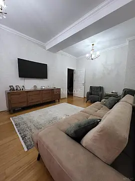 Satılır 3 otaqlı mənzil 95 m²