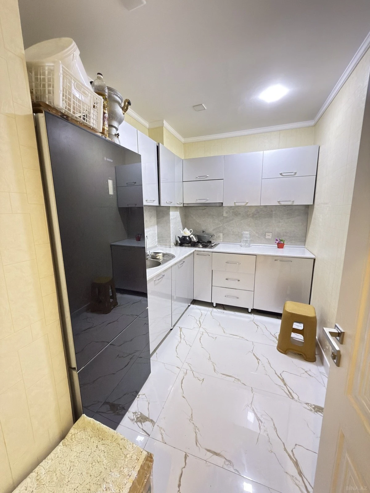 Satılır 2 otaqlı mənzil 60 m²