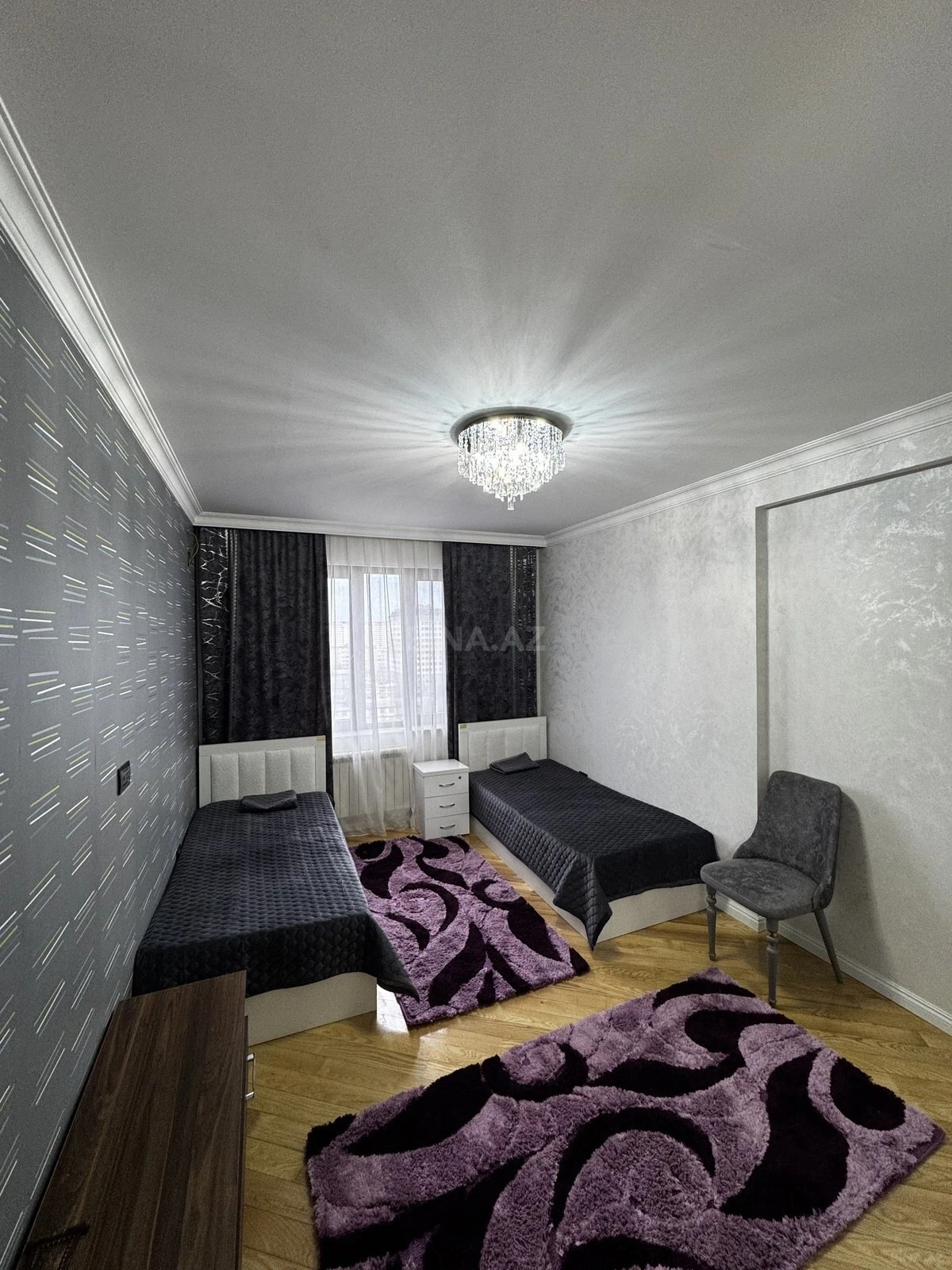 Kirayə verilir 3 otaqlı mənzil 140 m²