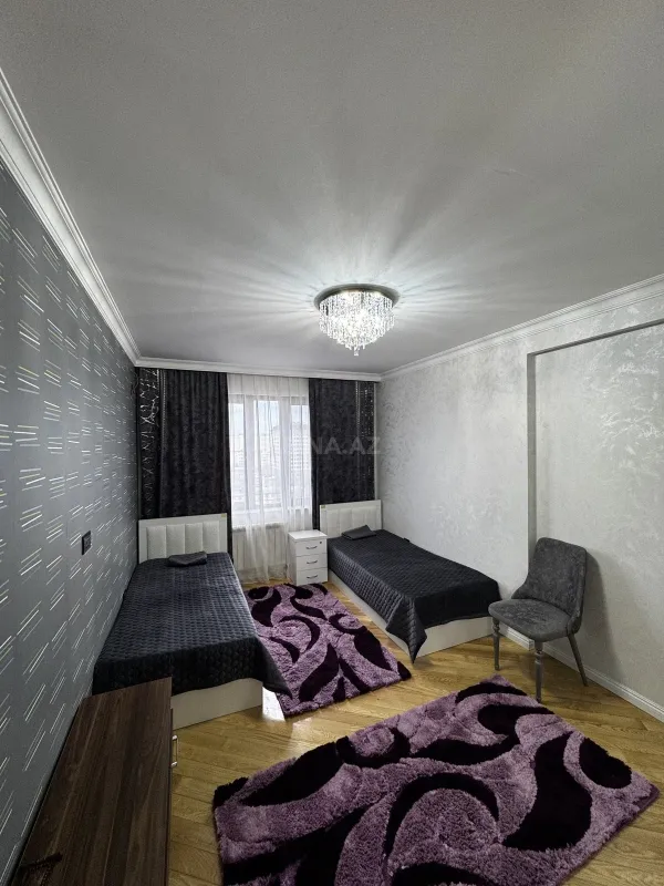 Kirayə verilir 3 otaqlı mənzil 140 m²