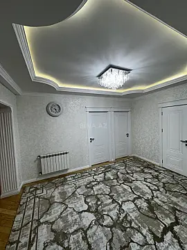 Kirayə verilir 3 otaqlı mənzil 140 m²