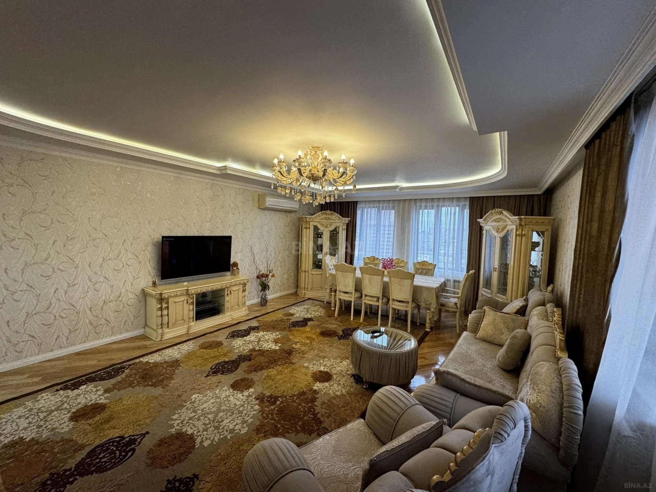 Kirayə verilir 3 otaqlı mənzil 140 m²