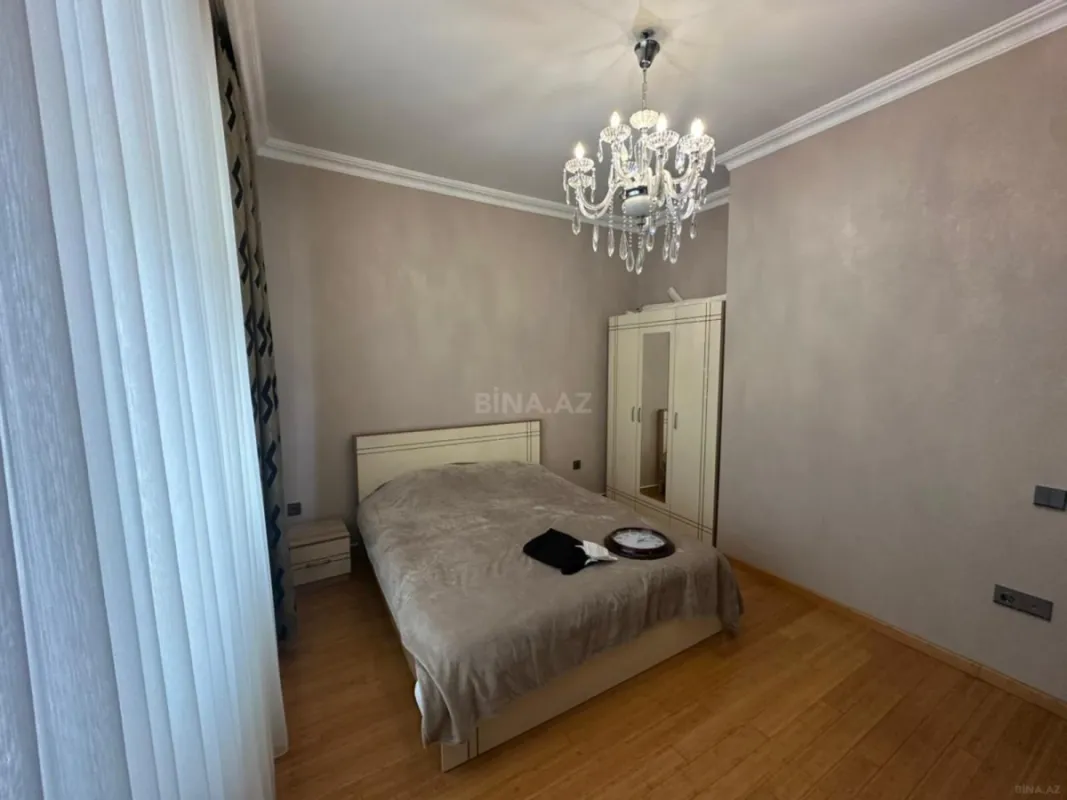 Kirayə verilir 2 otaqlı mənzil 90 m²