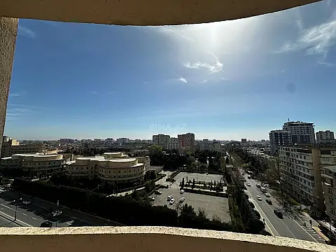 Satılır 1 otaqlı mənzil 55 m²