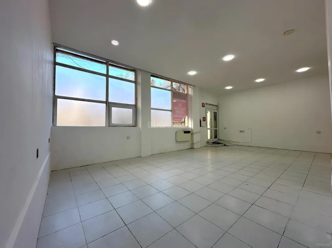 Kirayə verilir obyekt 130 m²