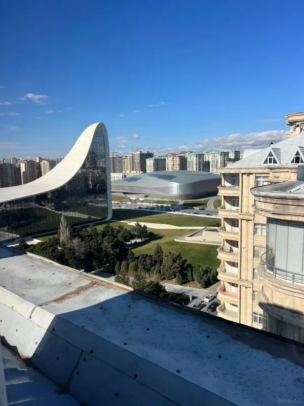 Satılır 3 otaqlı mənzil 103 m²