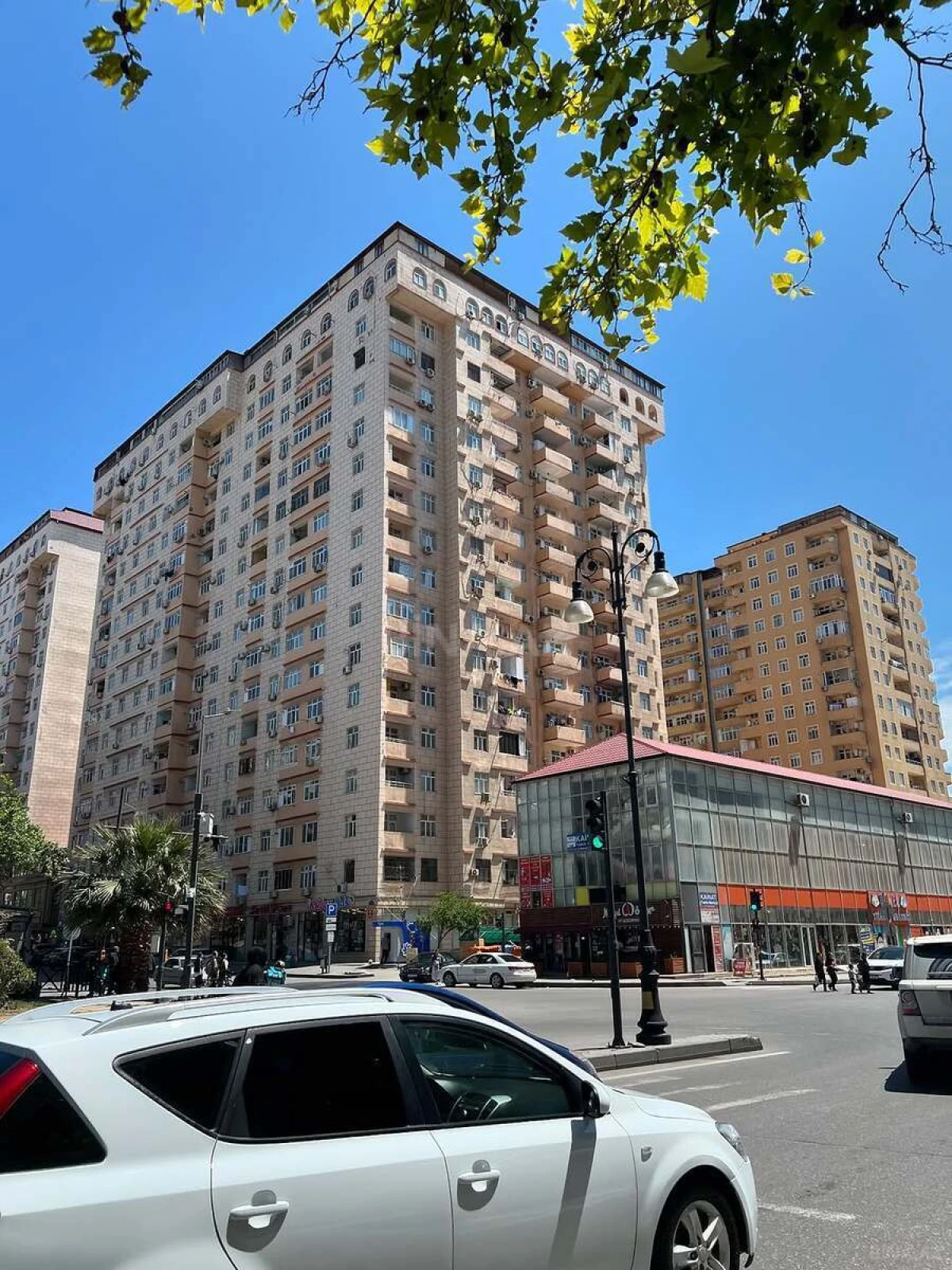 Satılır 2 otaqlı mənzil 55 m²