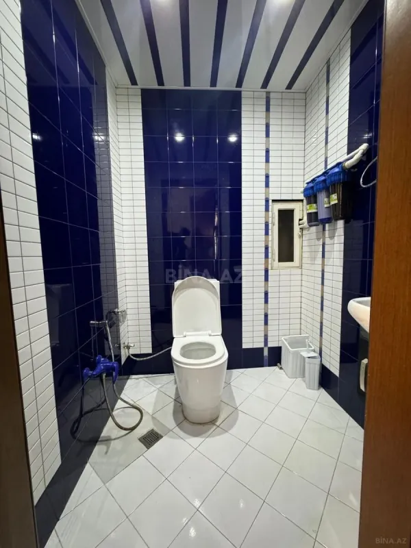 Kirayə verilir 4 otaqlı mənzil 200 m²