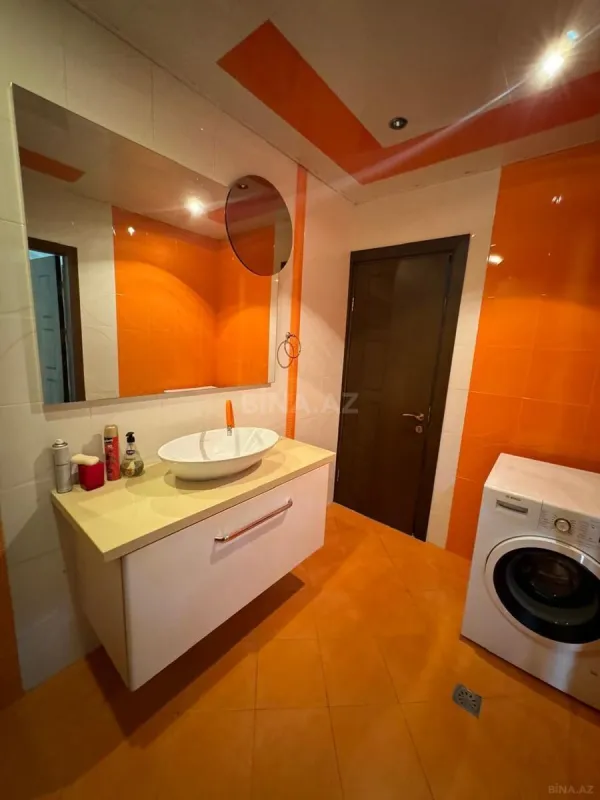 Kirayə verilir 4 otaqlı mənzil 200 m²