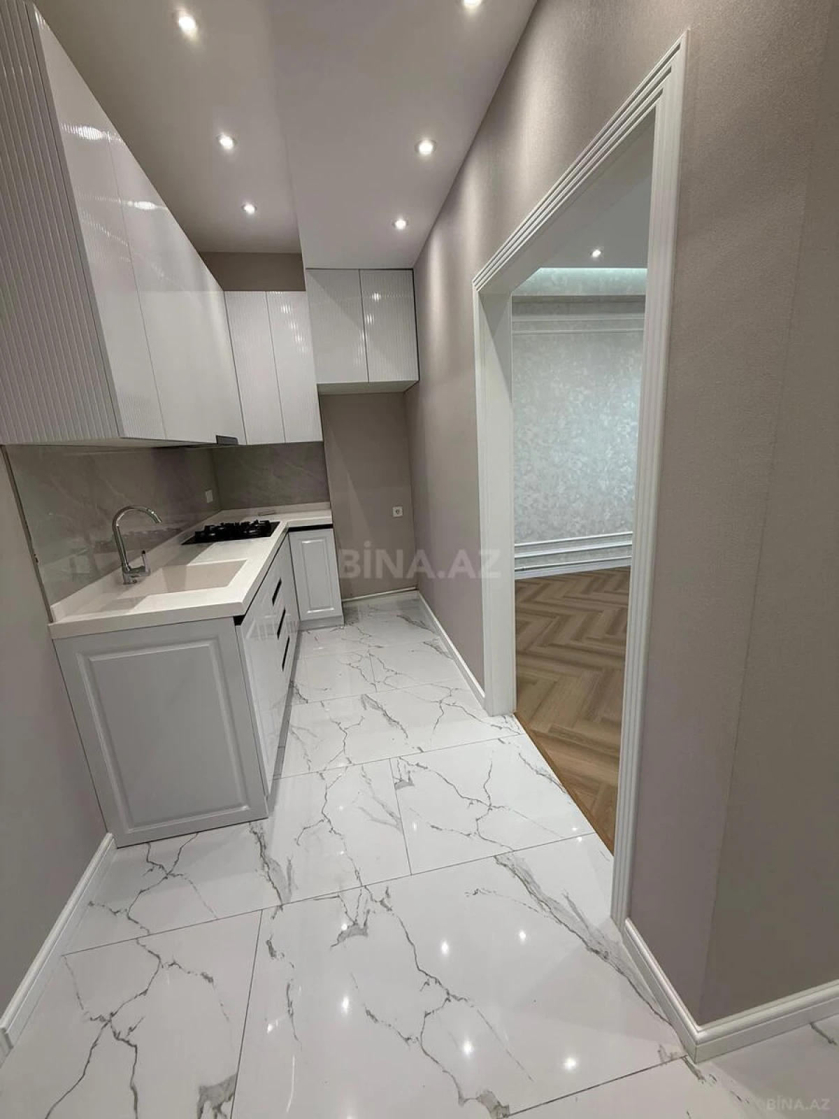 Satılır 2 otaqlı mənzil 60 m²