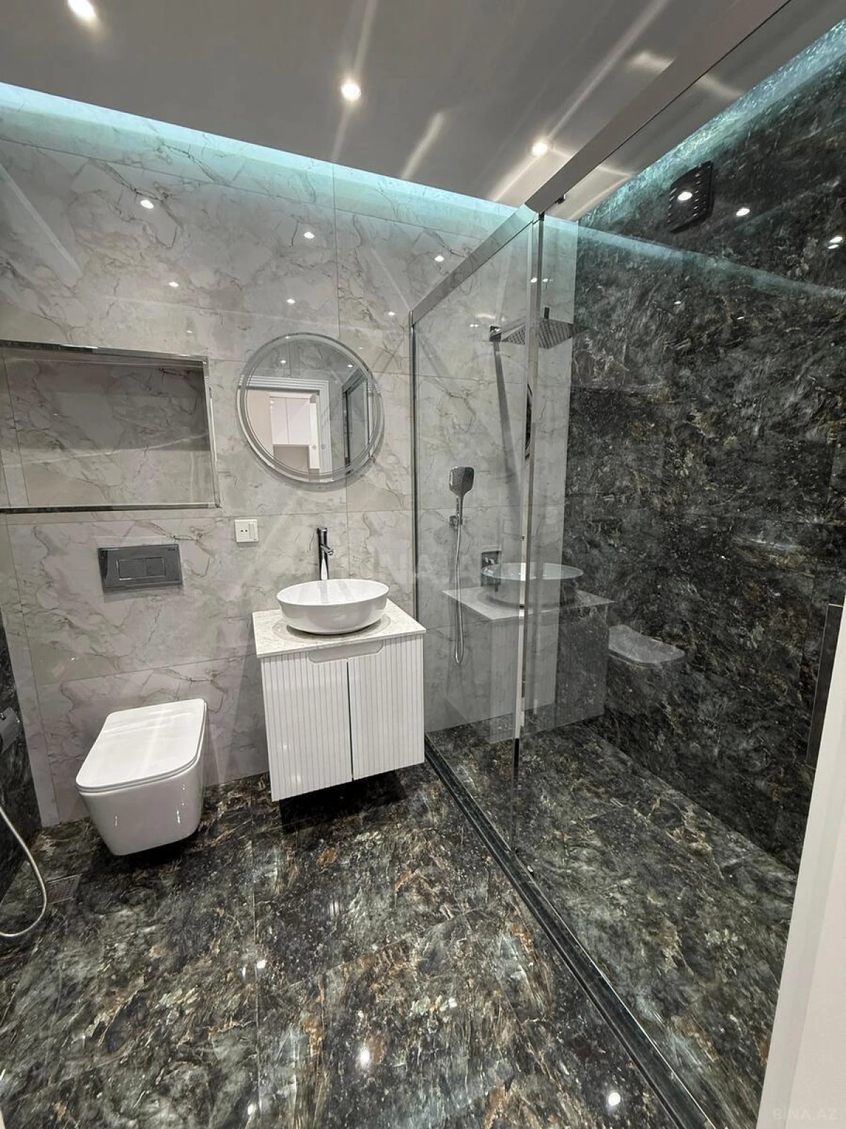 Satılır 2 otaqlı mənzil 60 m²