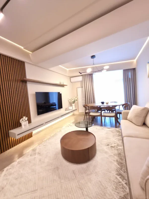 Satılır 3 otaqlı mənzil 118 m²