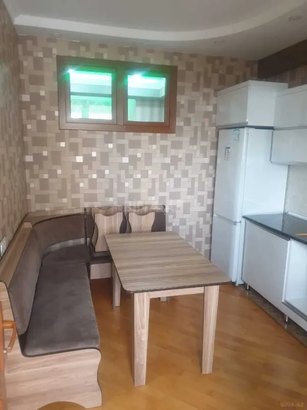 Kirayə verilir 2 otaqlı mənzil 62 m²