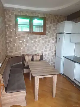 Kirayə verilir 2 otaqlı mənzil 62 m²