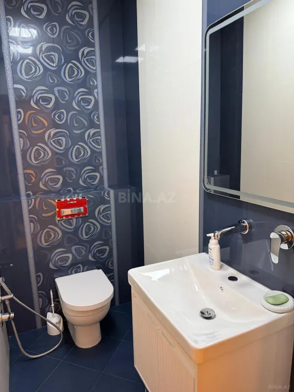 Kirayə verilir 5 otaqlı mənzil 180 m²